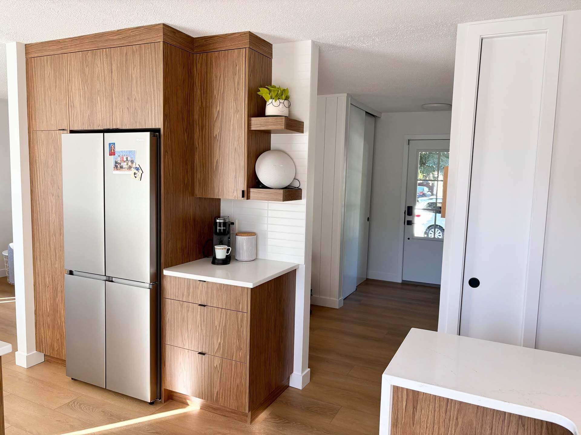 Cabinet fronts with matte black pulls